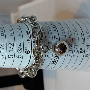 Silver tone stretch braclet